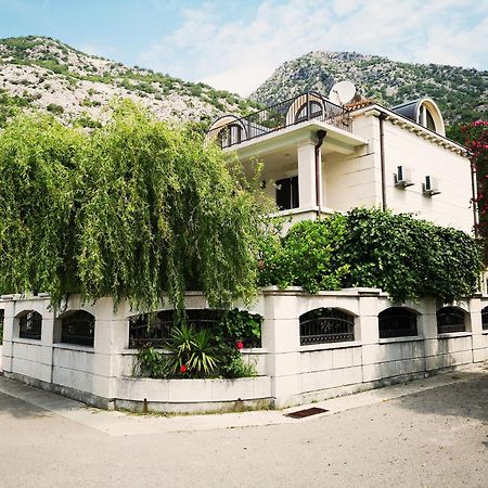 Villa Teuta Risan Extérieur photo