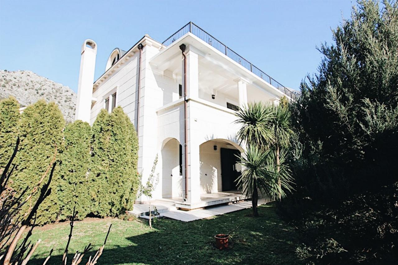 Villa Teuta Risan Extérieur photo